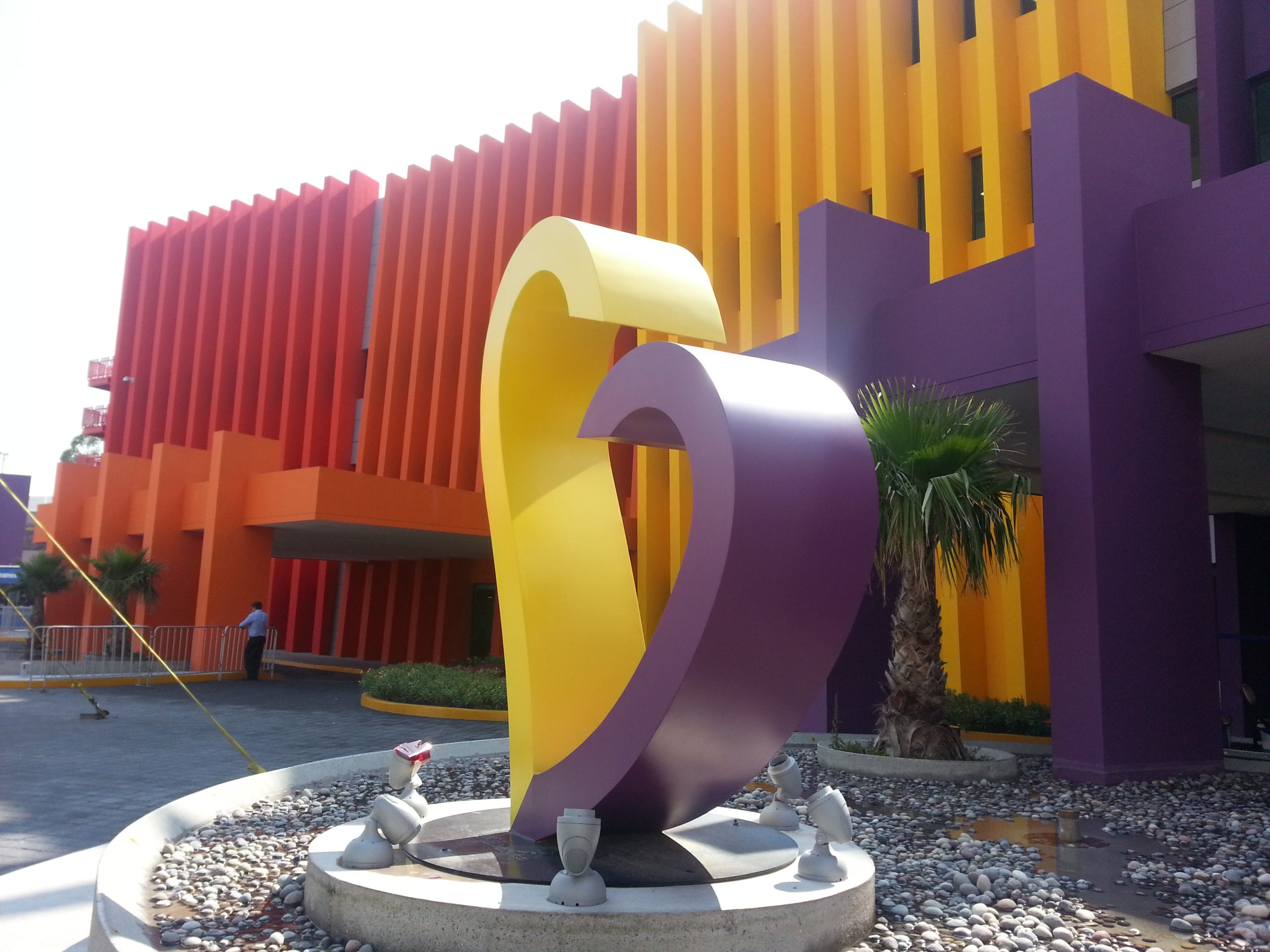 TRATAMIENTO PSICOLÓGICO DEL DOLOR Y LA ANSIEDAD EVOCADOS POR PROCEDIMIENTOS MÉDICOS INVASIVOS EN ONCOLOGÍA PEDIÁTRICA